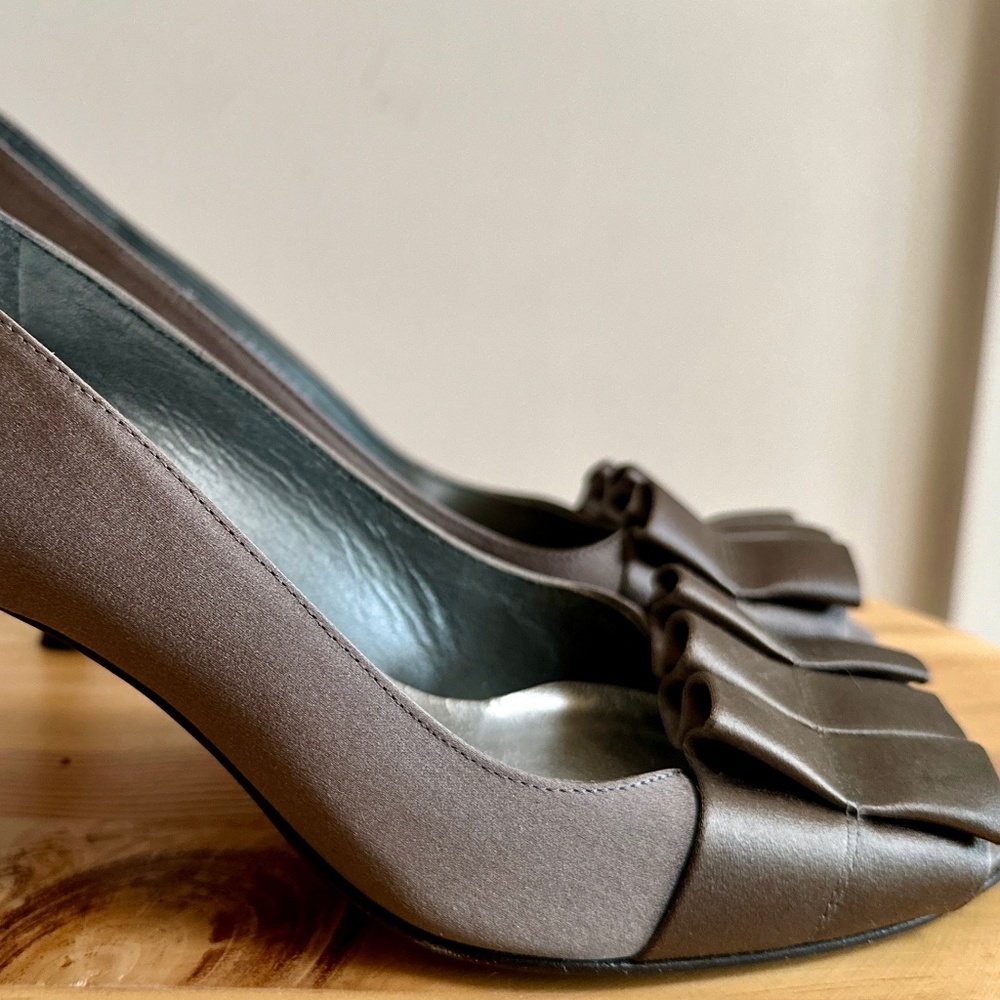 NIB Stuart Weitzman Gigiritz Open Toe Pump Size 6… - image 1